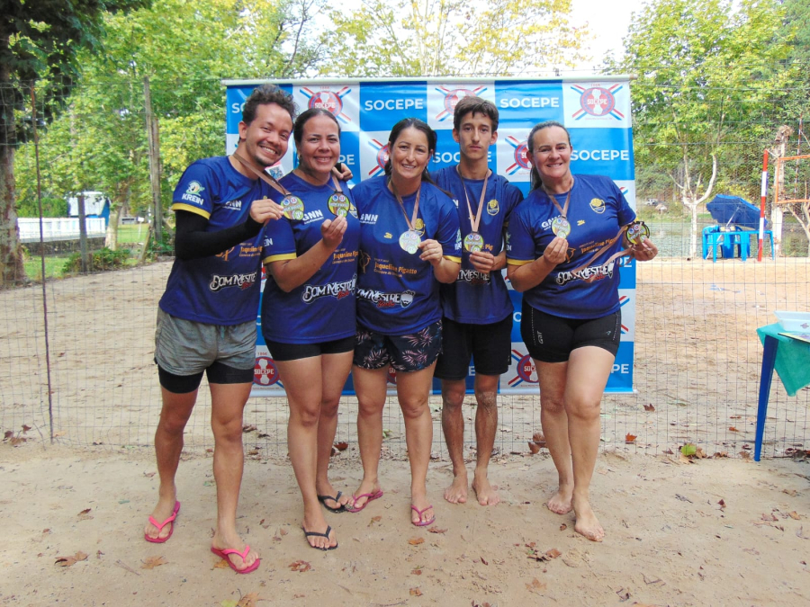 Voleibol de Júlio de Castilhos em Destaque: Galerananet Conquista o Bronze no Torneio Socepe Viva Vôlei.