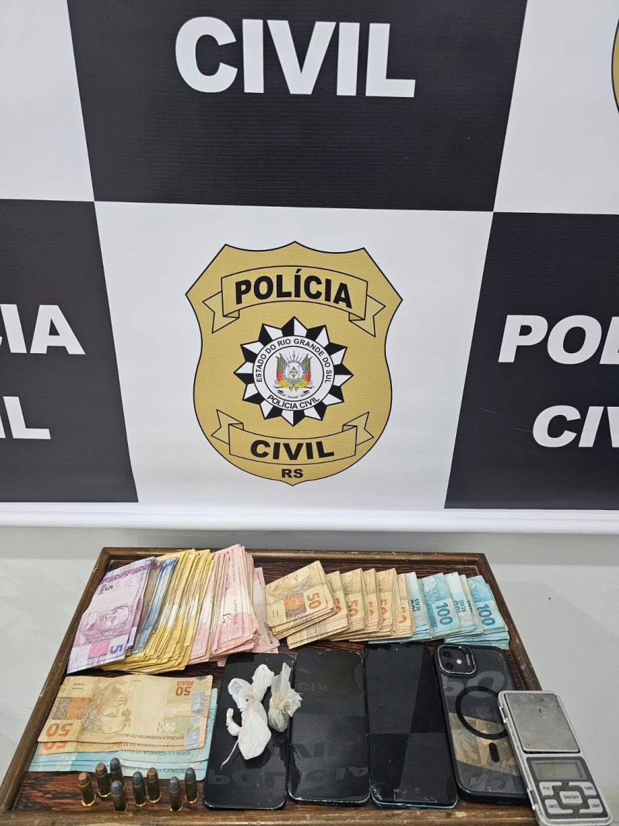 Ação da Polícia Civil apreende R$ 17,2 mil, drogas e munições em Júlio de Castilhos
