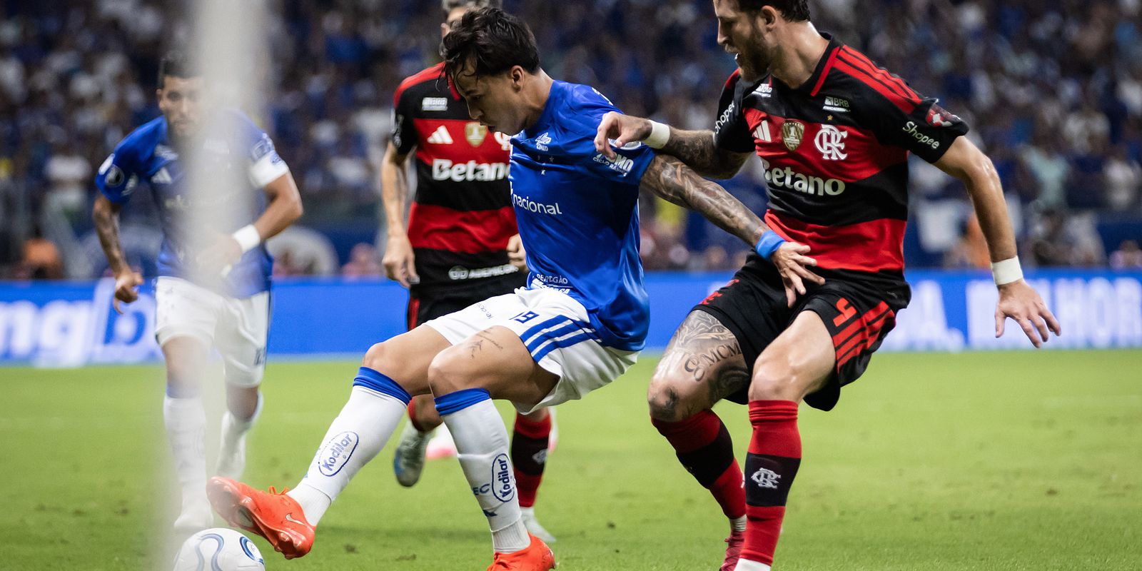 Cruzeiro e Flamengo empatam pelas oitavas de final da Libertadores