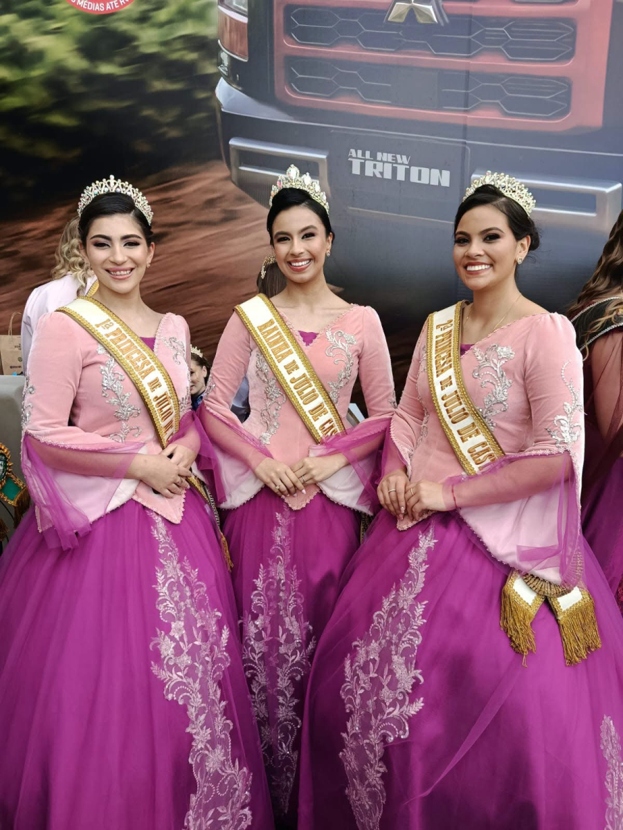 Soberanas de Júlio de Castilhos participam do 1º Encontro de Rainhas e Princesas na Expointer 2026! 